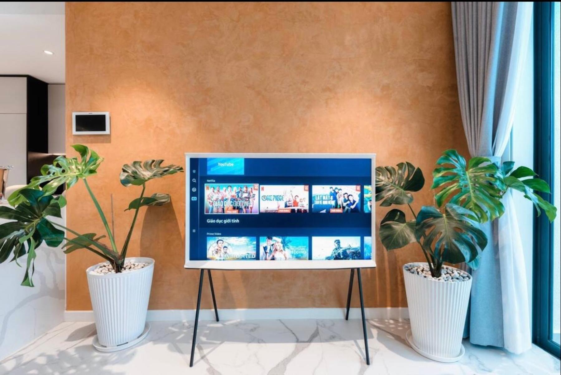 The Crest-Central Saigon Riverside -Free Pool-Gym-Sauna Room-Yoga Room Ho Chi Minh City Exterior photo